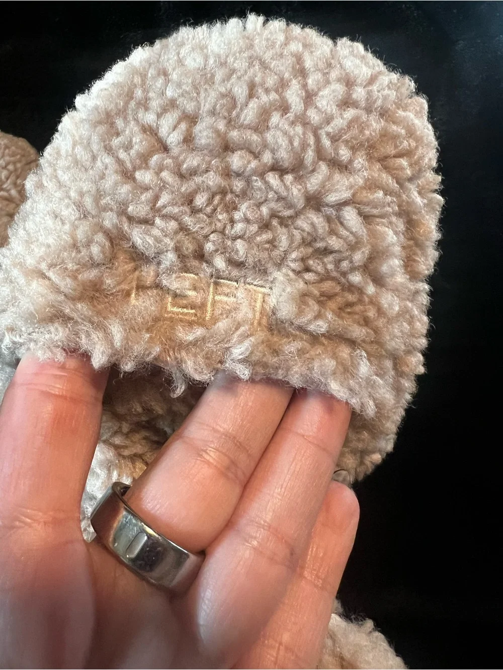 Tokyo Disneyland park limited Beige Sherpa Mickey Ear Mittens